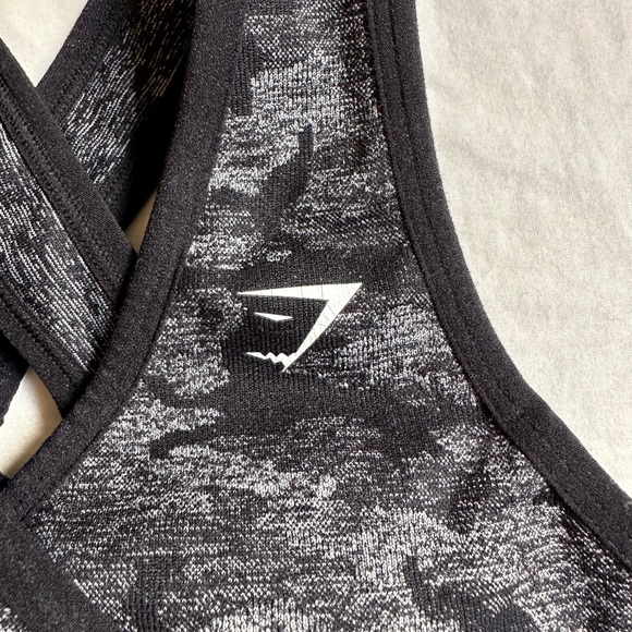 Gymshark Camo Seamless Sports Bra - Picture 5 of 5